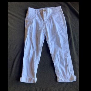 Abercrombie white capri pants